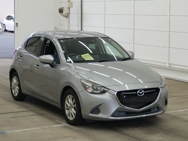 Mazda Demio 2016
