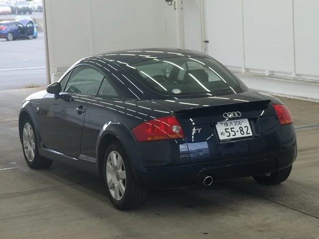 Audi TT  с аукциона в Японии