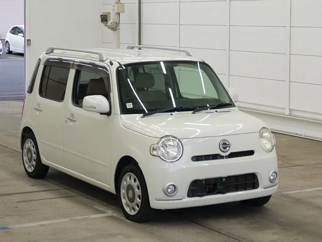 Daihatsu Mira Cocoa 2011