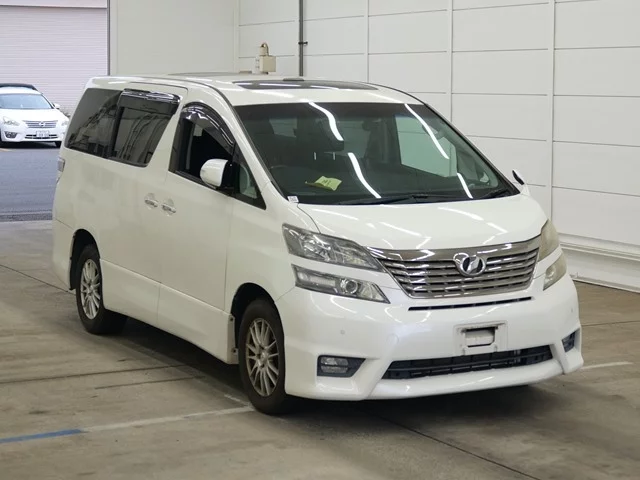 Toyota Vellfire 2010