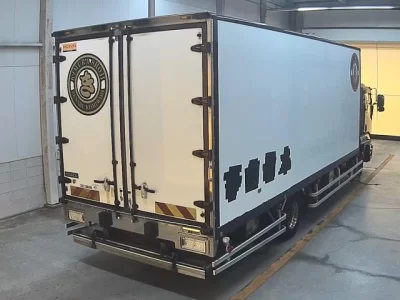 ISUZU FORWARD 2
