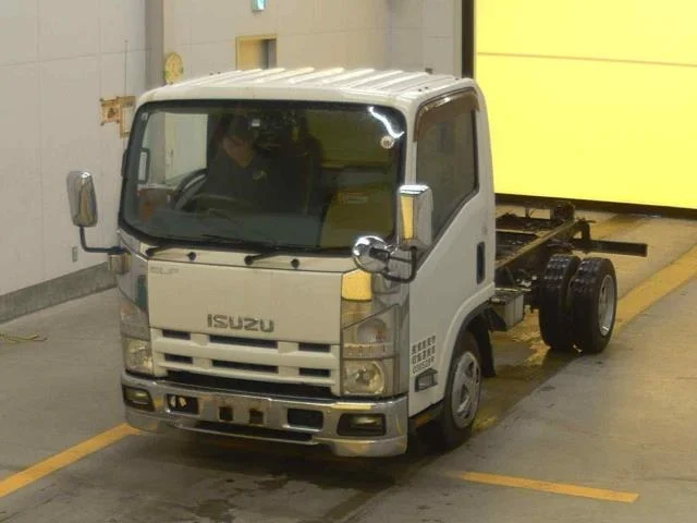 Isuzu Elf 2013