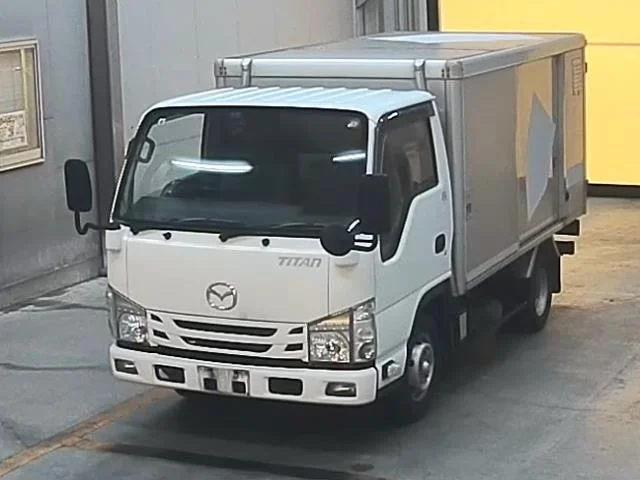 Mazda Titan 2016