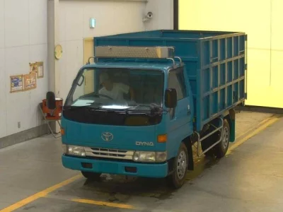 TOYOTA DYNA