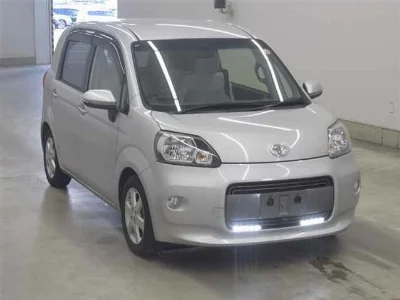 TOYOTA PORTE