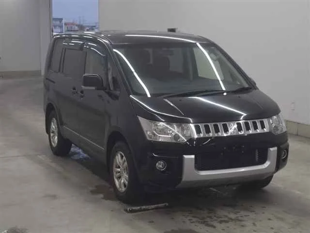 Mitsubishi Delica D:5 2017