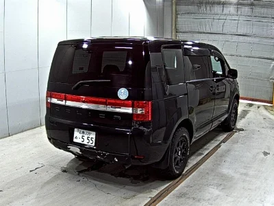 MITSUBISHI DELICA D5