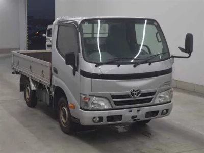 TOYOTA DYNA