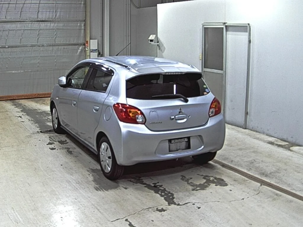 Mitsubishi Mirage  с аукциона в Японии
