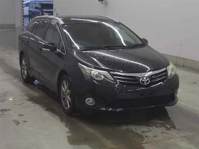 Toyota Avensis 2012