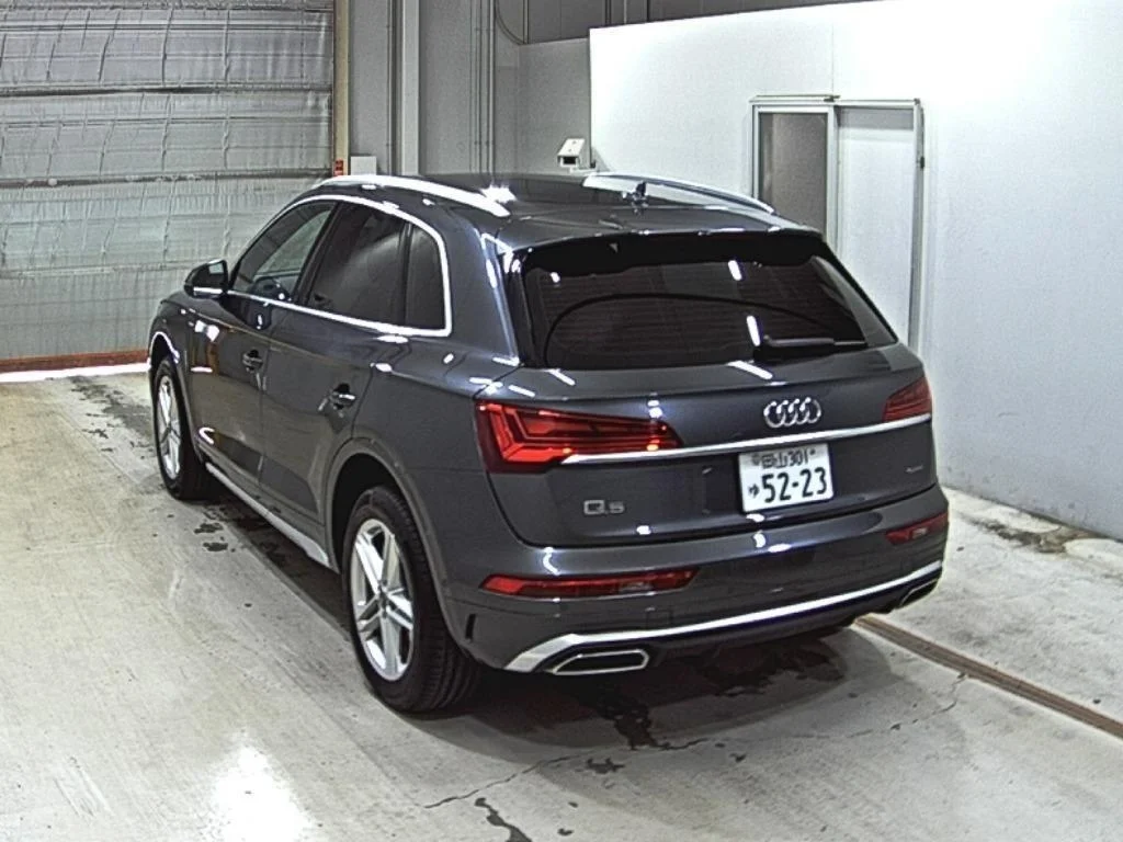 Audi Q5  с аукциона в Японии