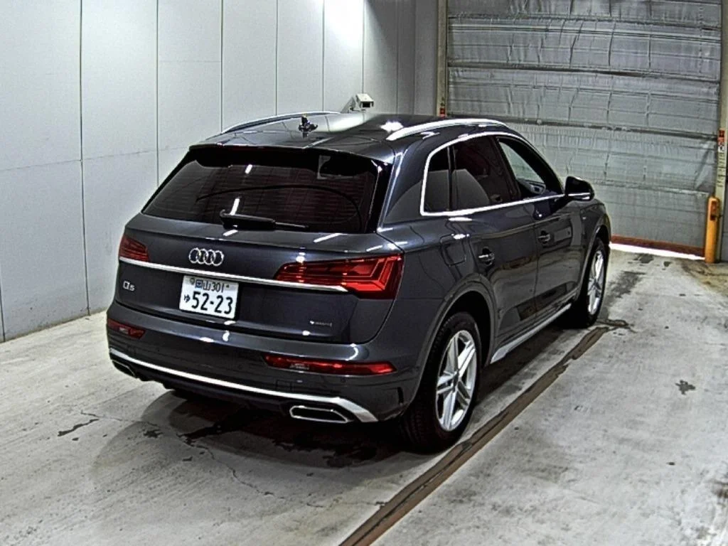 Audi Q5  с аукциона в Японии