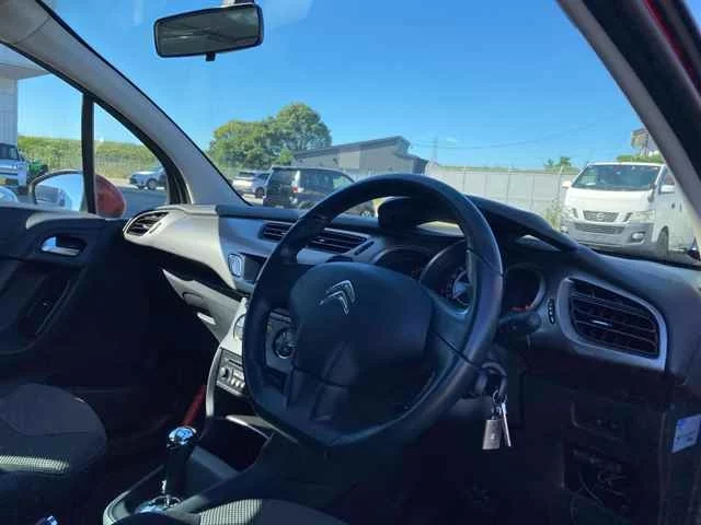 Citroen C3  с аукциона в Японии