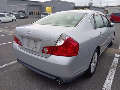 Nissan Fuga