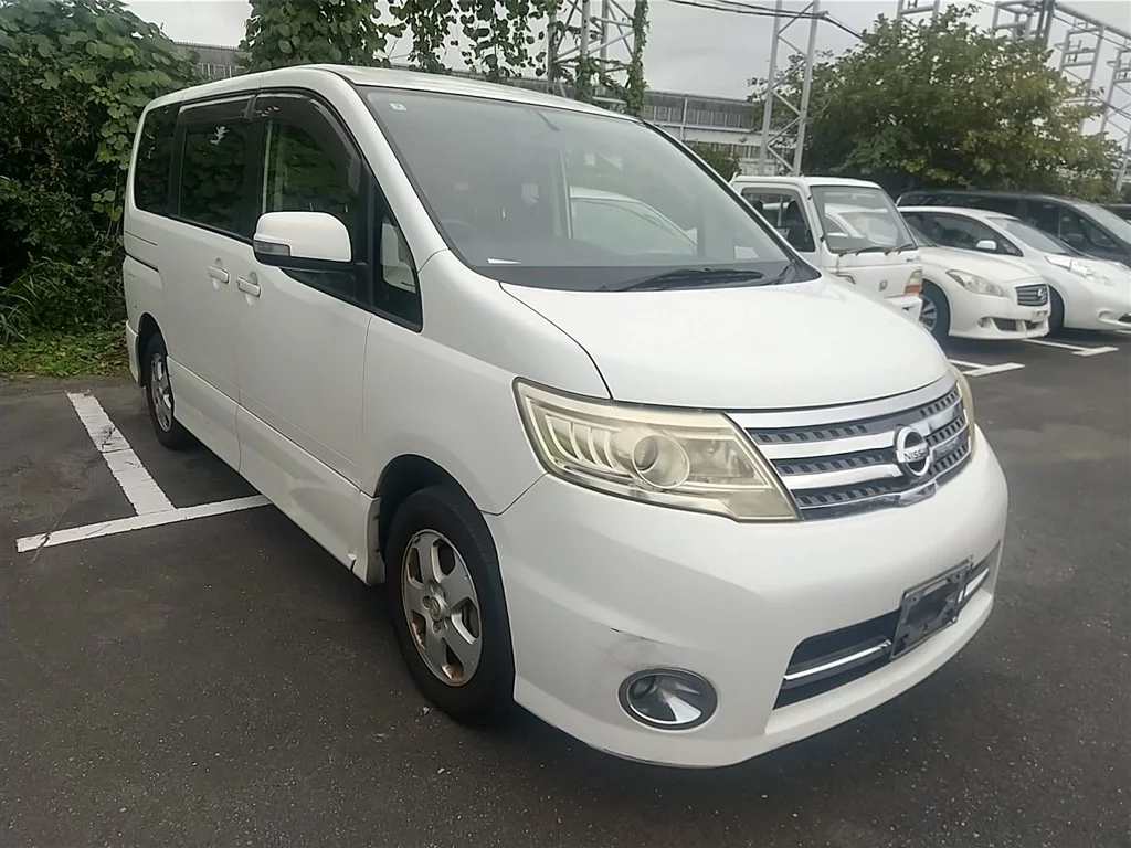 Nissan Serena 2008