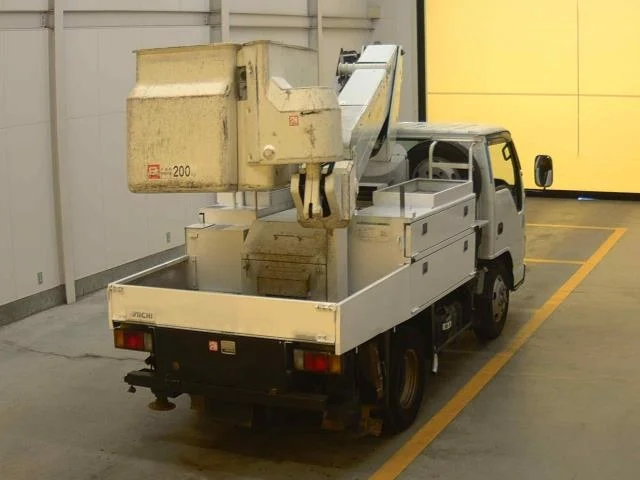Isuzu Elf  с аукциона в Японии