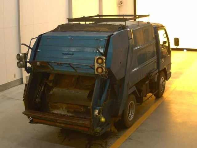 Isuzu Elf  с аукциона в Японии