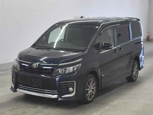 Toyota Voxy 2014