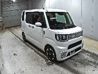 Цена авто Daihatsu Wake с аукционов Японии, номер кузова LA700S, пробег 112 000, оценка 8