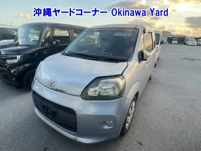 Toyota Porte 2013