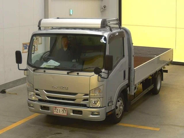 Isuzu Elf 2015