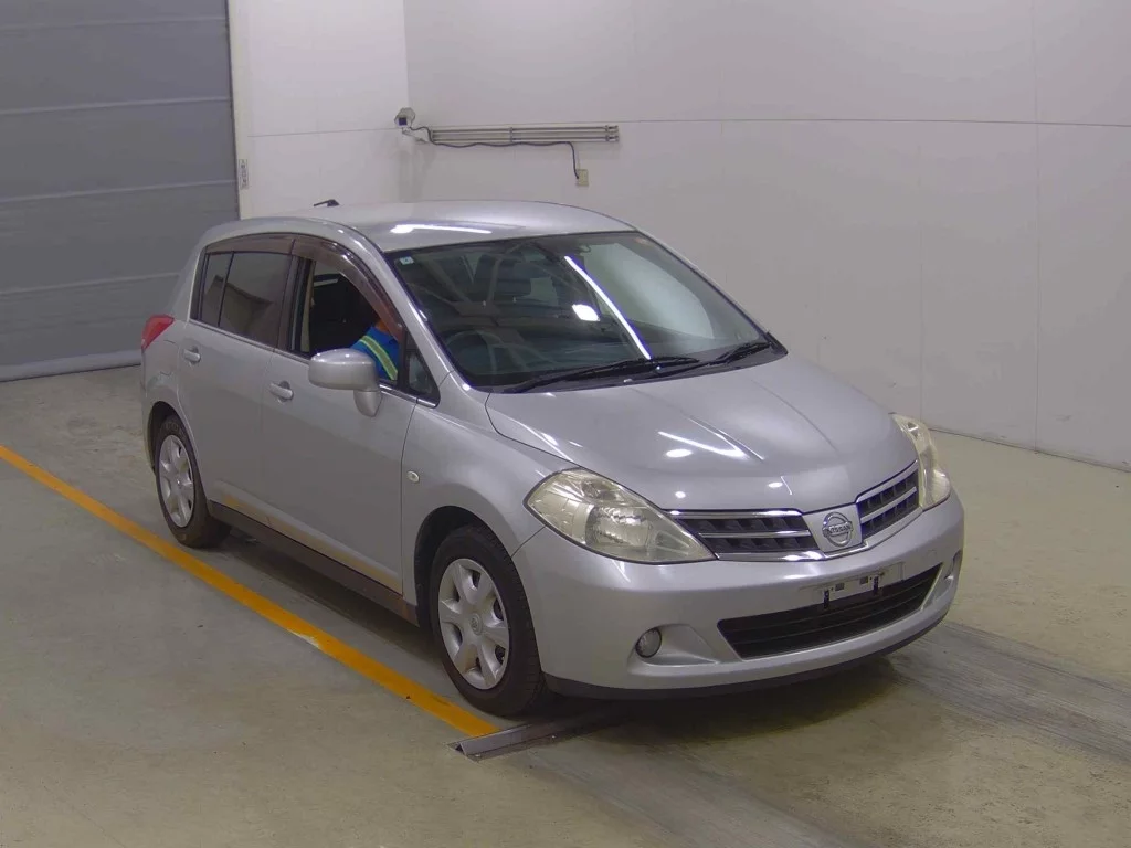 Nissan Tiida 2008
