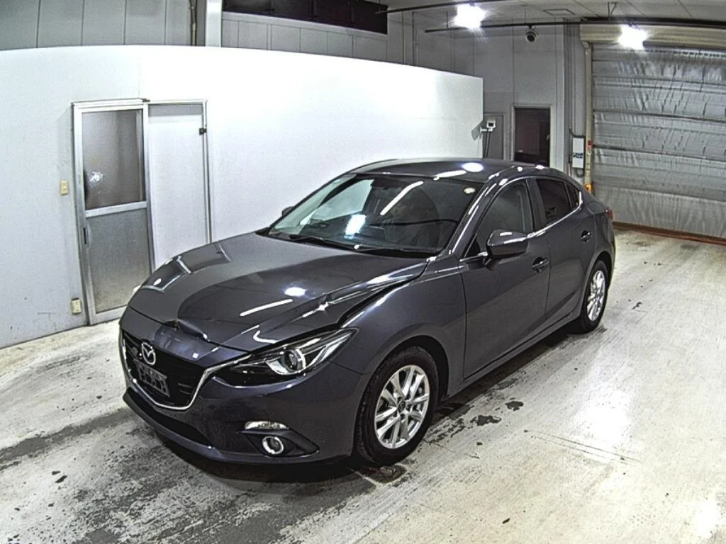 Mazda Axela  с аукциона в Японии