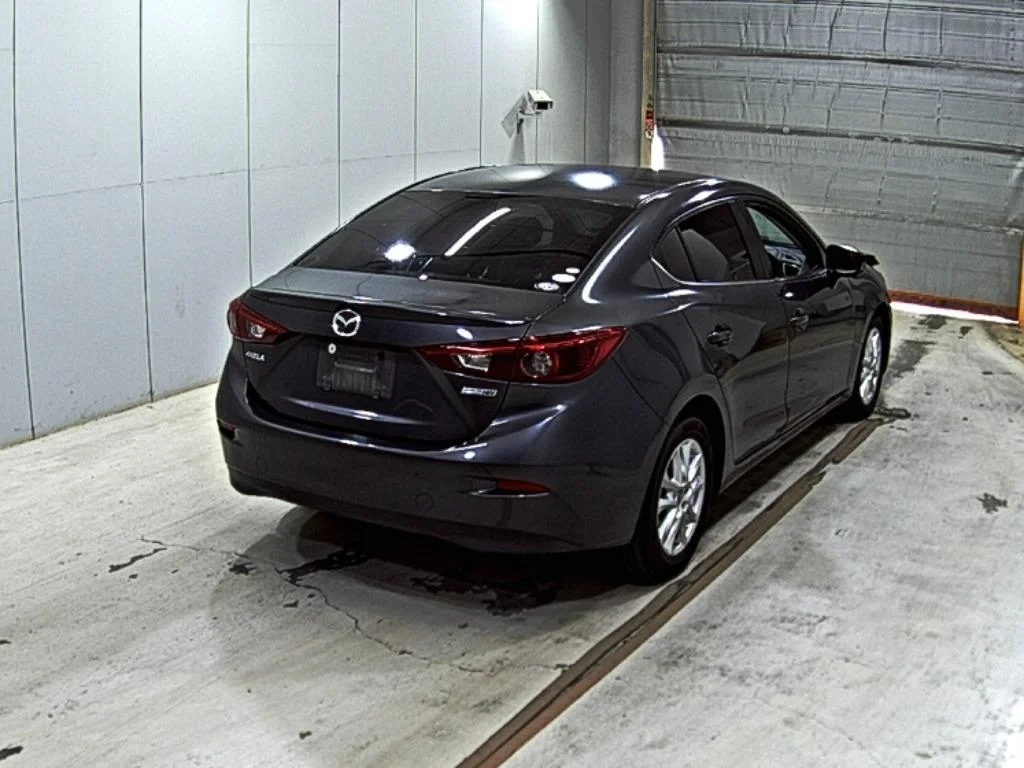 Mazda Axela  с аукциона в Японии