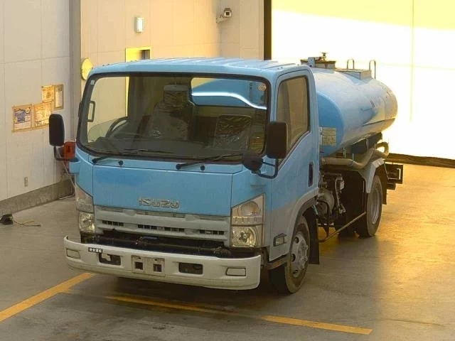 Isuzu Elf  с аукциона в Японии