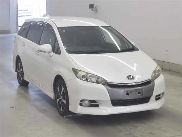 Toyota Wish 2013
