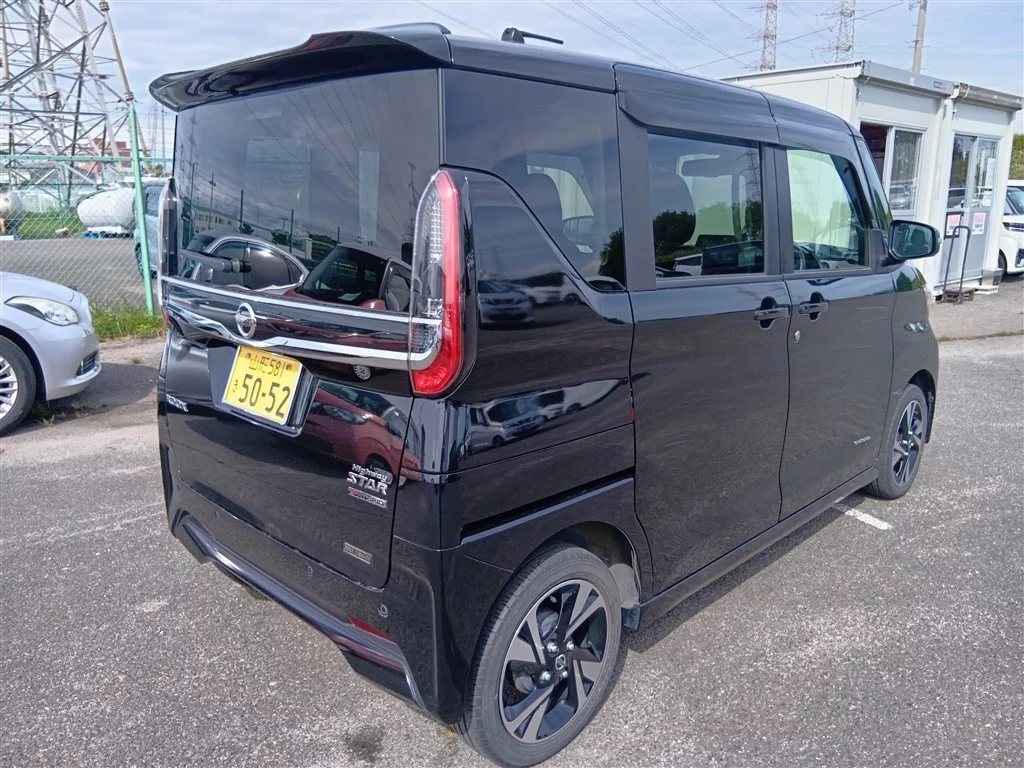 Nissan Roox 2022