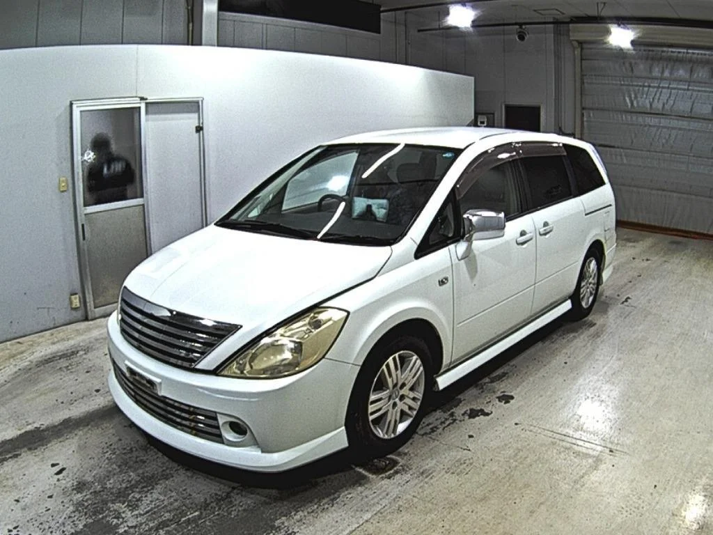Nissan Presage  с аукциона в Японии