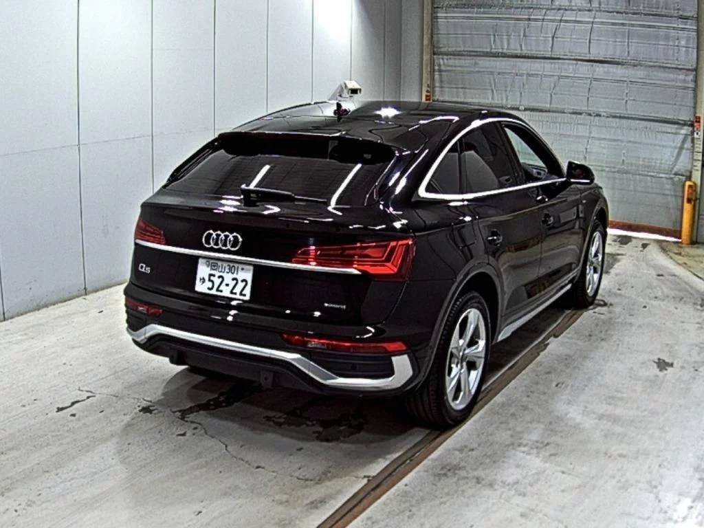 Audi Q5 Sportback  с аукциона в Японии