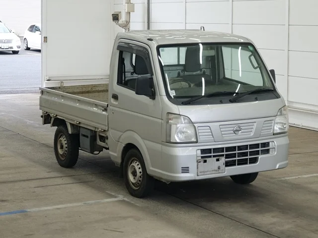 Nissan NT100 Clipper 2016