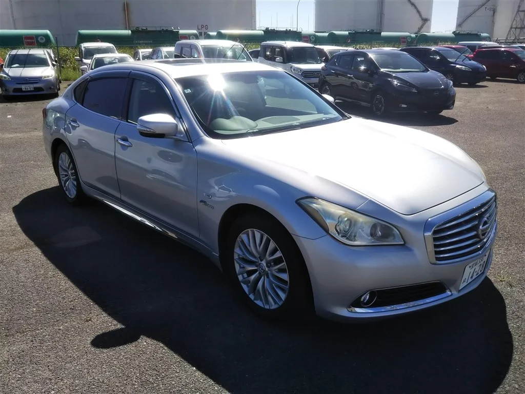 Nissan Cima 2014