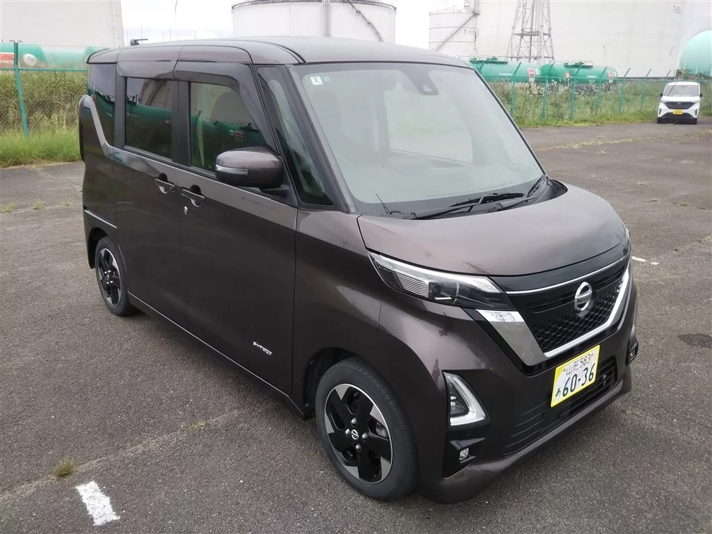 Nissan Roox 2022