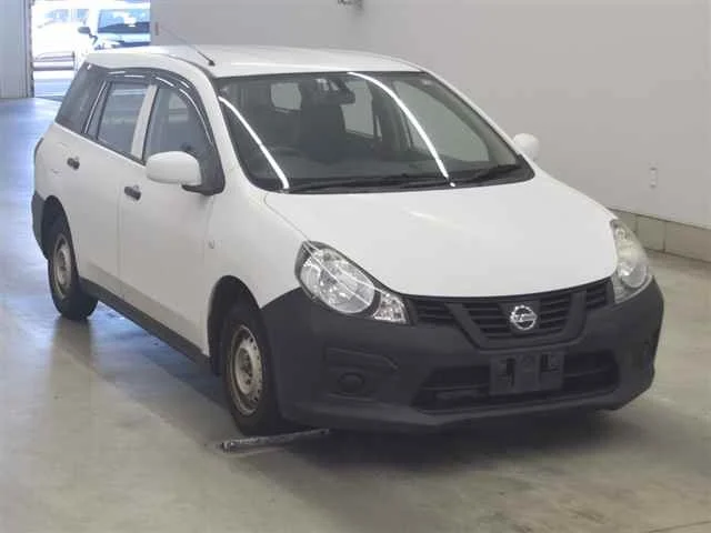 Nissan AD 2019