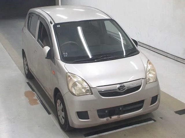 Daihatsu Mira 2010