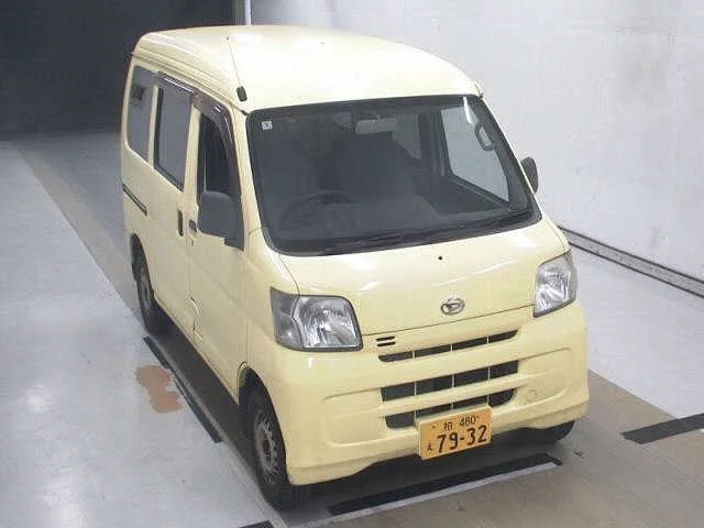 Daihatsu Hijet Cargo 2013