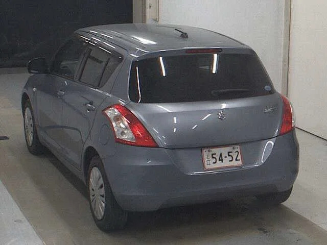 Suzuki Swift  с аукциона в Японии