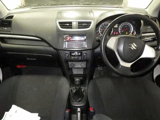 Suzuki Swift  с аукциона в Японии
