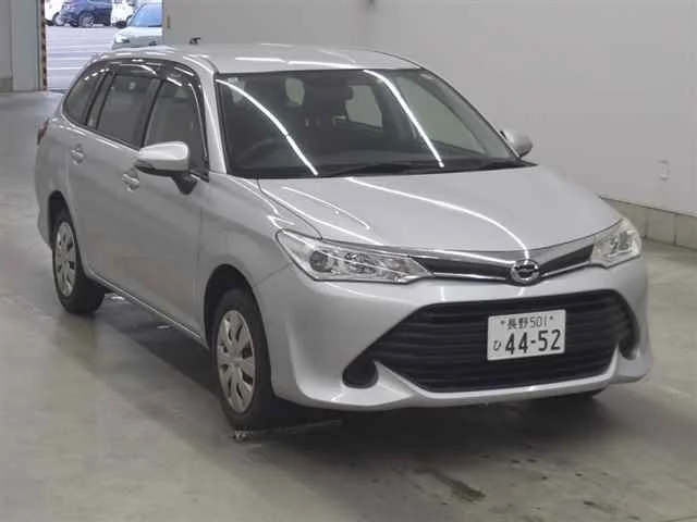 Toyota Corolla Fielder 2016