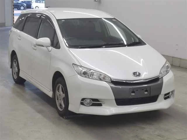 Toyota Wish 2013