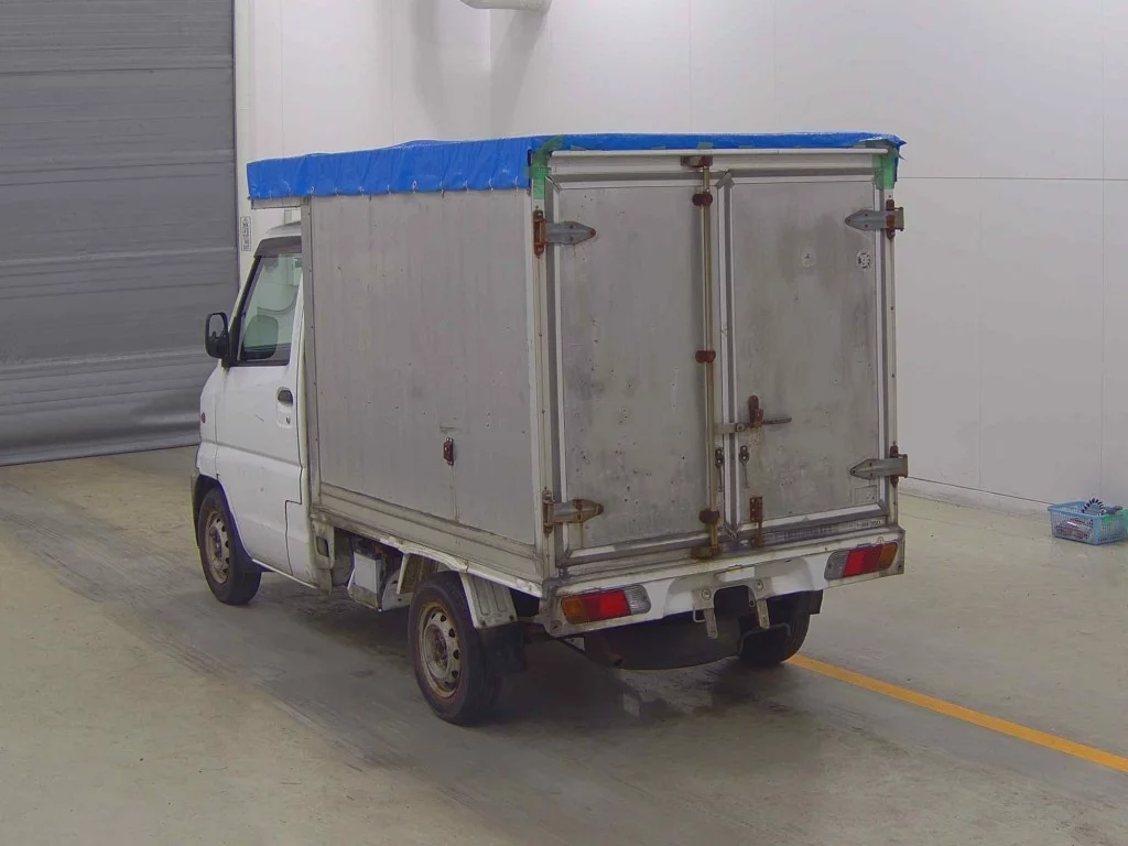 Mitsubishi Minicab Truck  с аукциона в Японии
