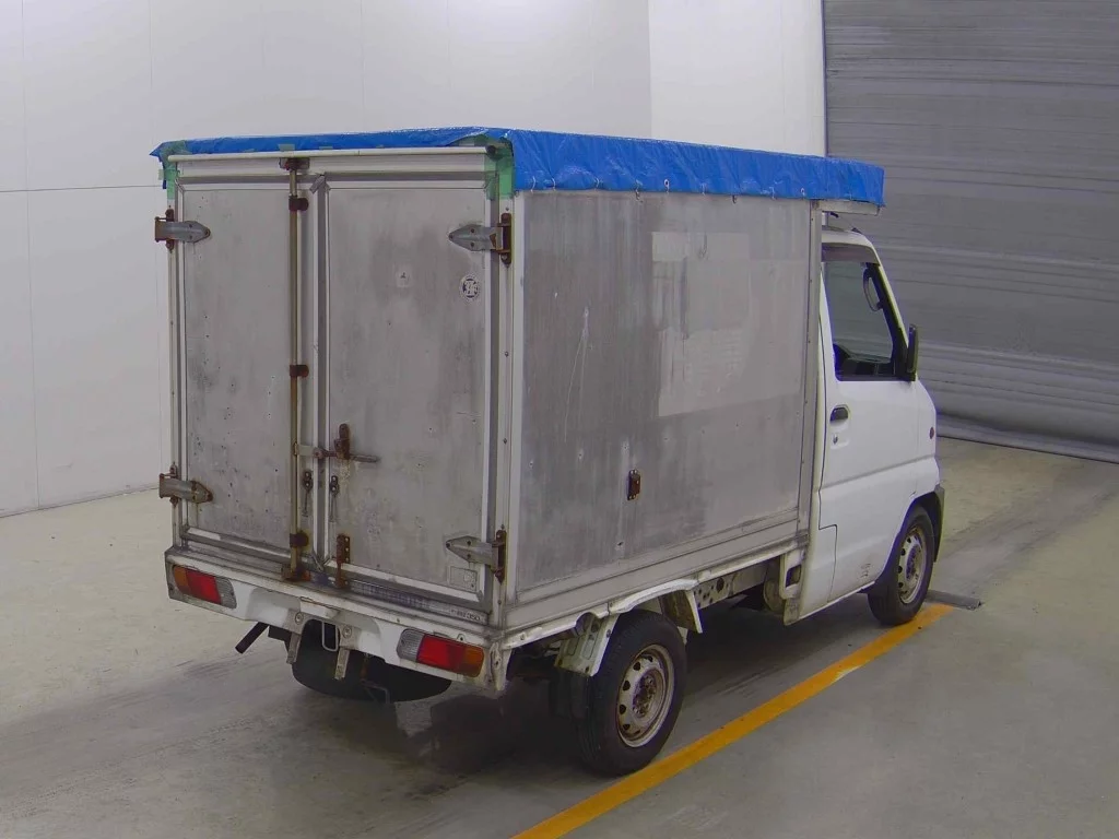 Mitsubishi Minicab Truck  с аукциона в Японии
