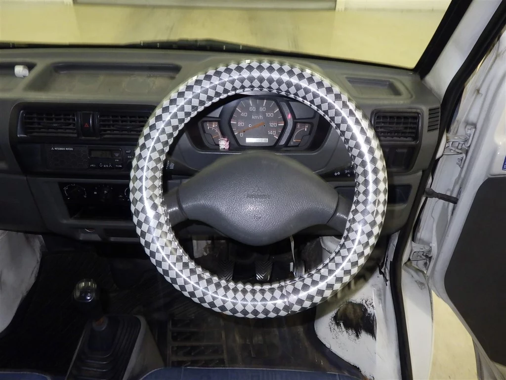 Mitsubishi Minicab Truck  с аукциона в Японии