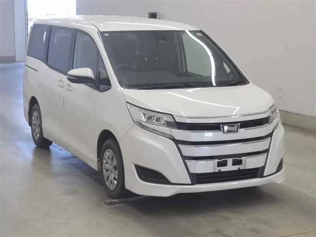 Toyota Noah 2017