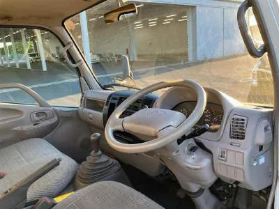 TOYOTA DYNA