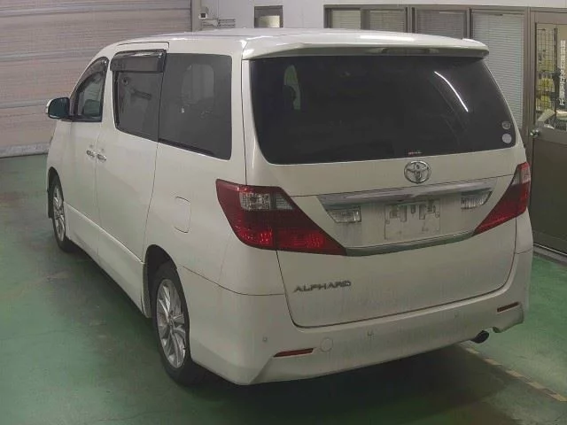 Toyota Alphard 2009