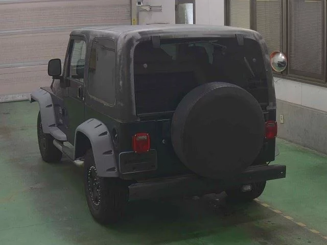 Jeep Wrangler  с аукциона в Японии